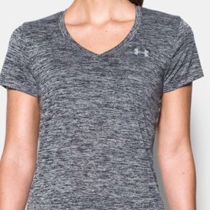 Under Armour v-neck short sleeve t-shirt